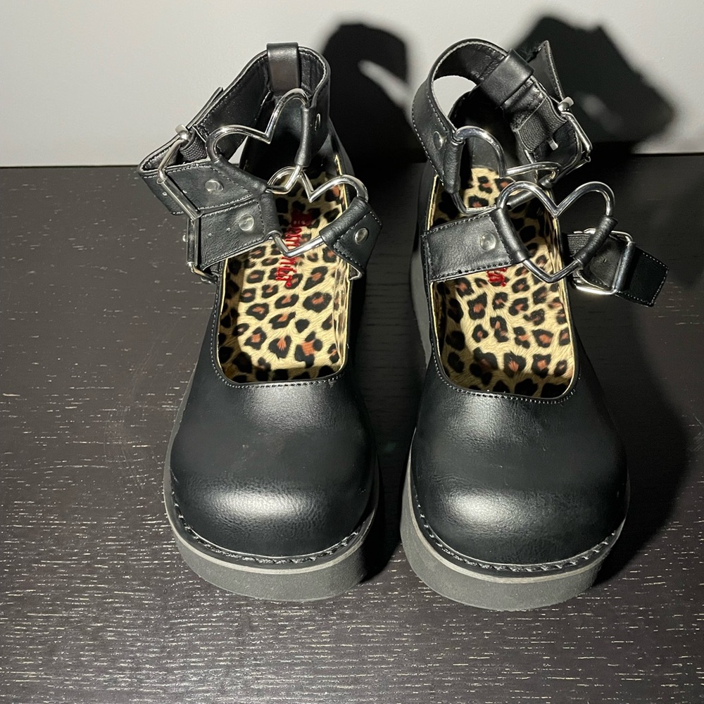 Demonia Sprite-02 women’s size 7